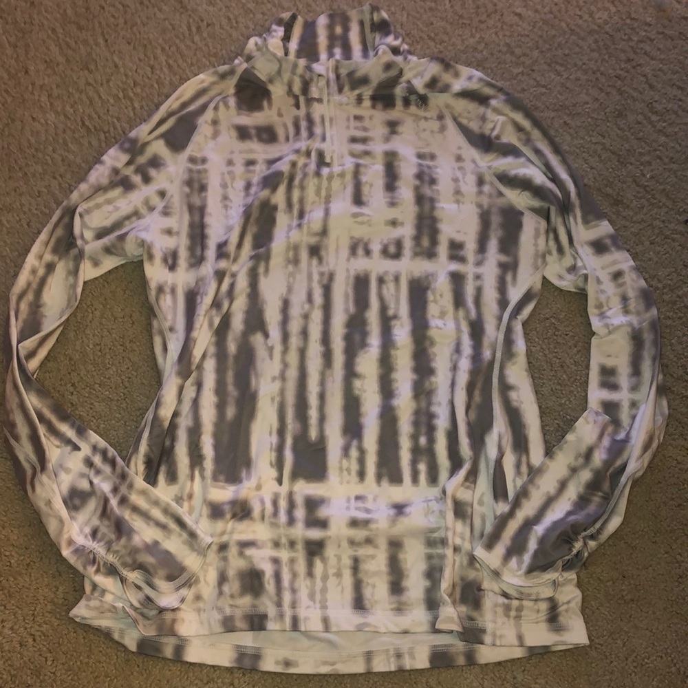 Under Armour running pullover jacket